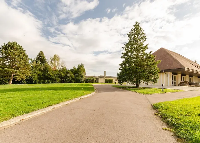 Semesterbostad Orient Village *